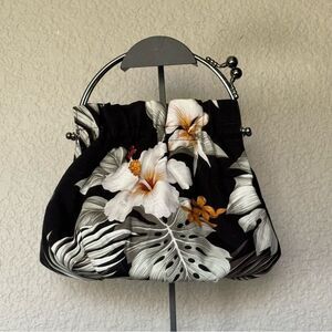 Vintage Abba Hawaii Tropical Floral Black and White Clutch